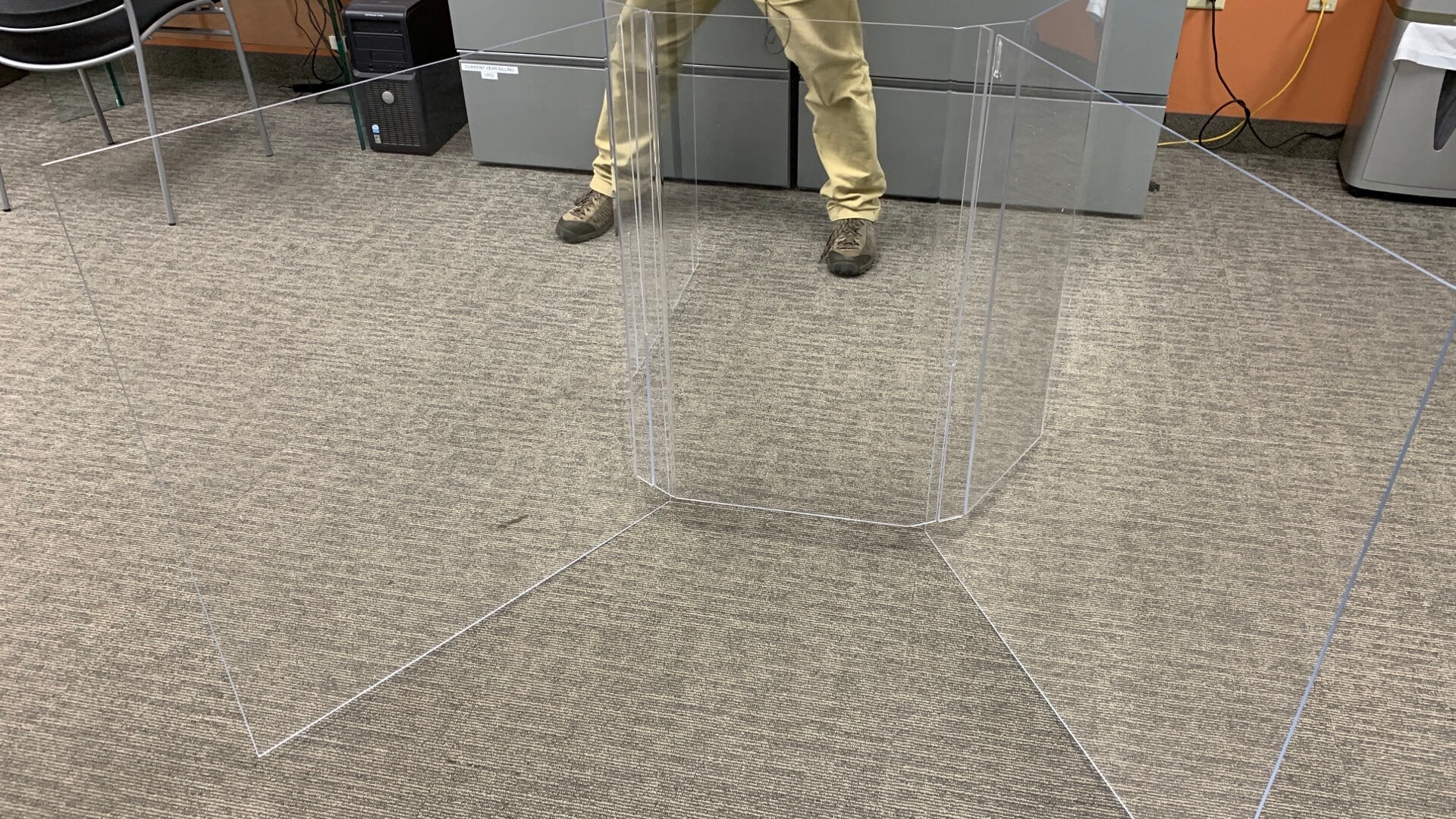 B&G Glass COVID-19 - coronavirus partitions